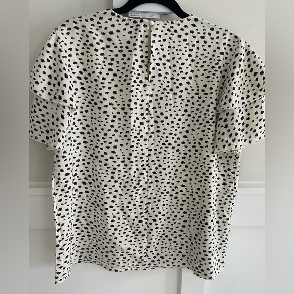 Woman’s Gomorn Gray & Cream Polka Dot Ruffle Sleeve Top Size M GUC - Picture 4 of 5